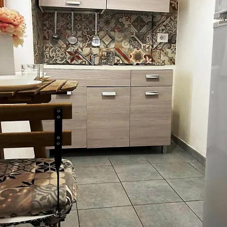 Lägenhet Monolocale In Campidanese *